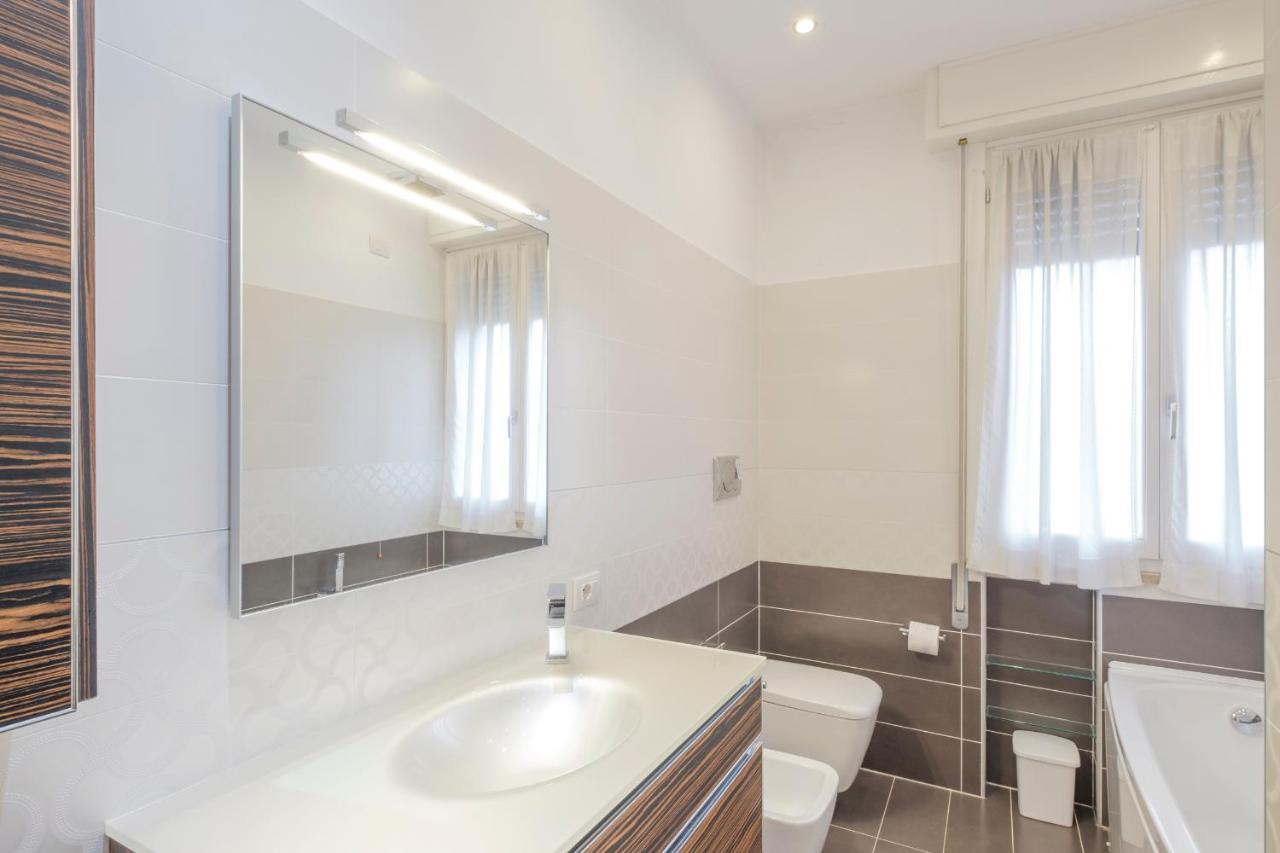 Aura Home Sirmione - 2 Bedrooms Apartment 외부 사진